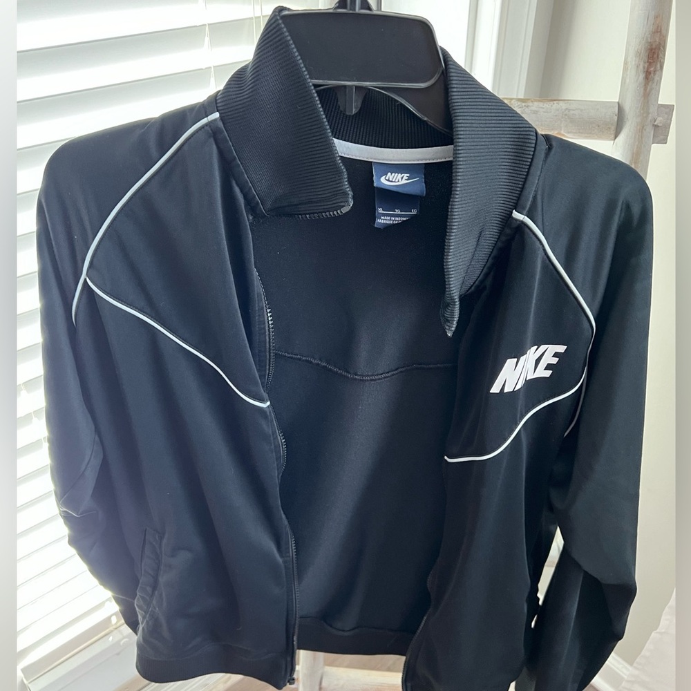 Woman’s Nike Sweat Suit-